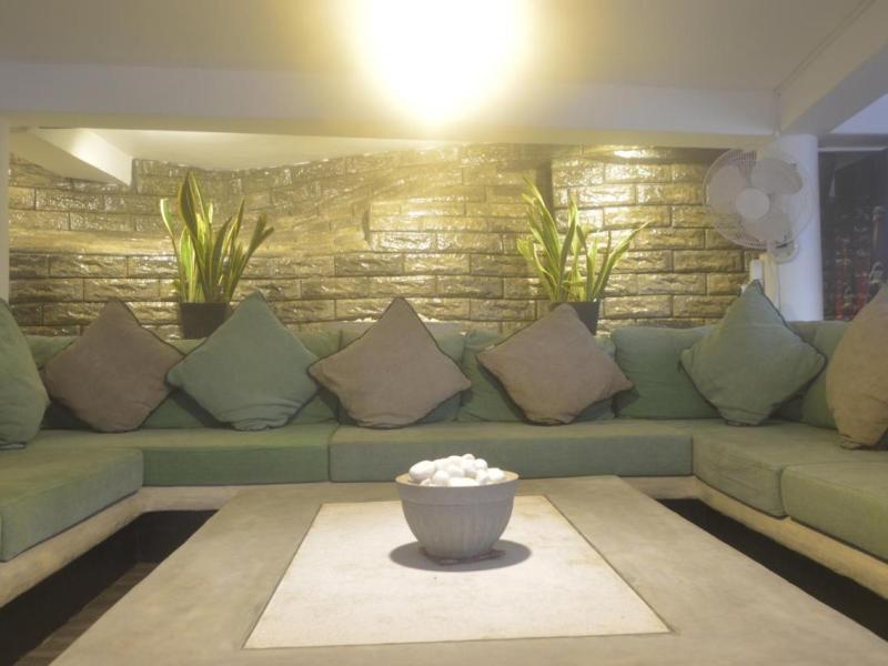 We Are Surfers hotel