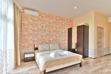 Отель Апартаменты на Боткинской 2в Россия, Ялта, фото 5