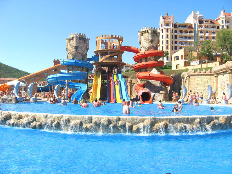 Elenite Holiday Village
