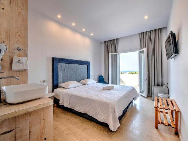 Anamar Santorini