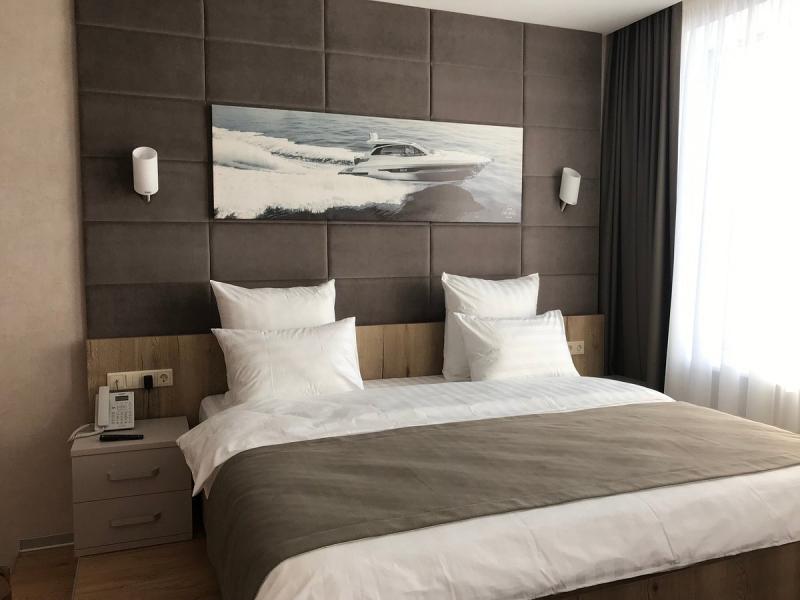 F911 Яхт Клуб Отель