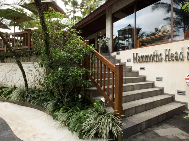 Elephant Safari Park Lodge