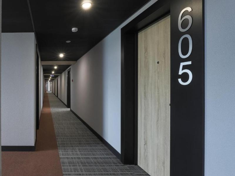 X-Room Hotel