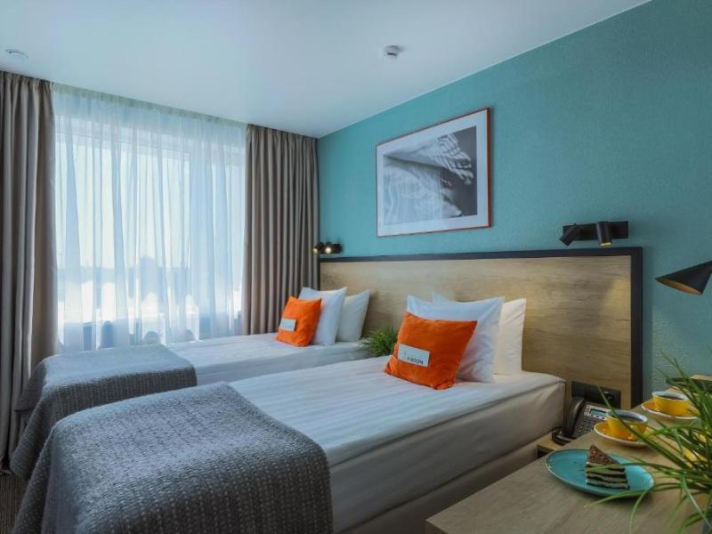 X-Room Hotel