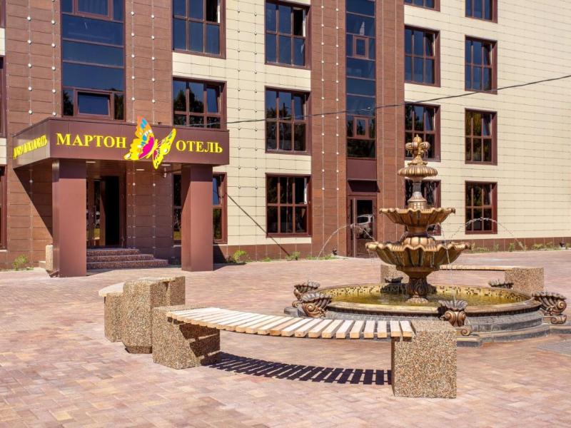 Мартон Лидер