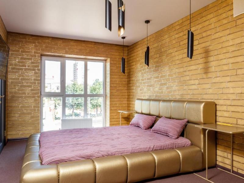 Мартон Лидер