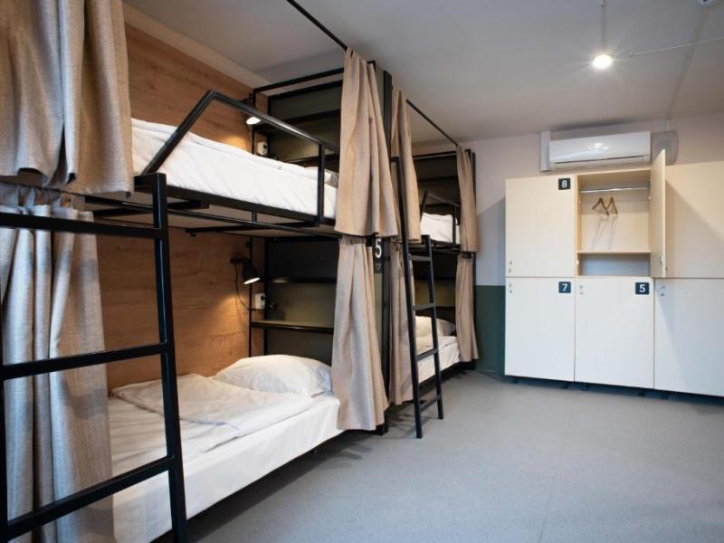 Strawberry Duck St. Petersburg