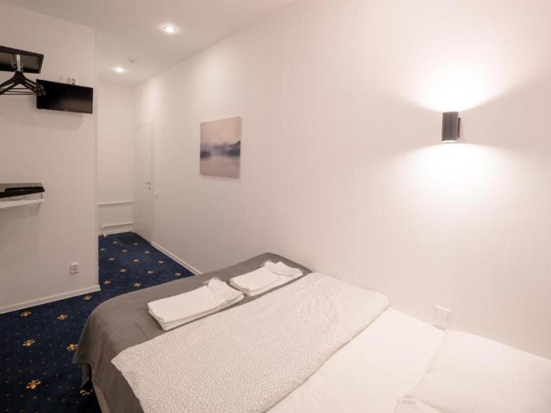 Voyageur Hotel