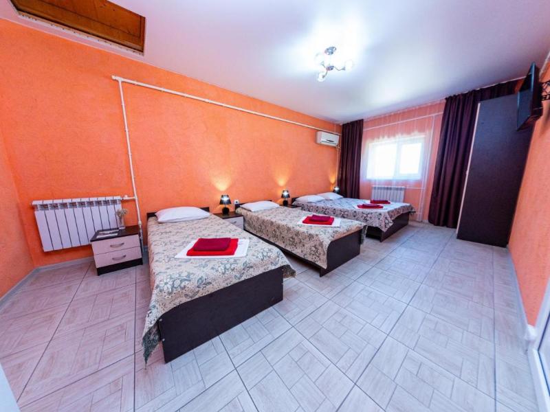 Клён Гостиница