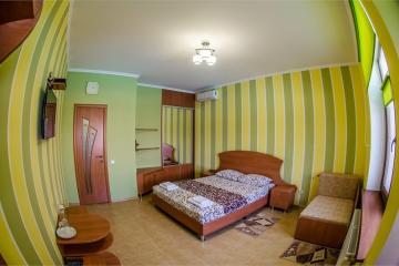 Отель Лев Гостевой Дом (Заозерное) Россия, Евпатория, фото 27