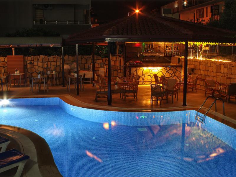 Elit Garden Hotel