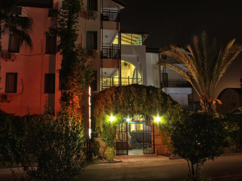 Elit Garden Hotel