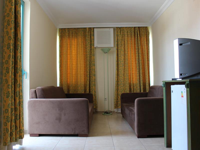 Elit Garden Hotel