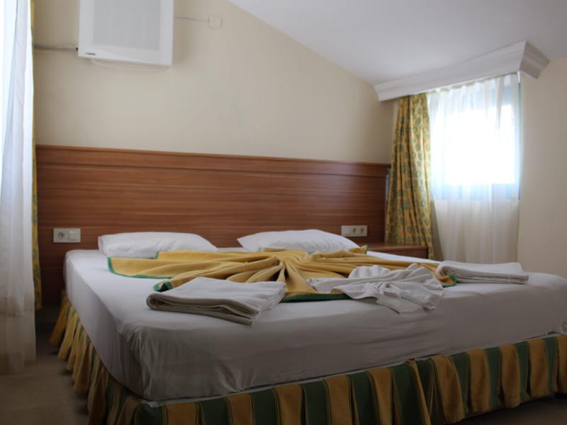 Elit Garden Hotel