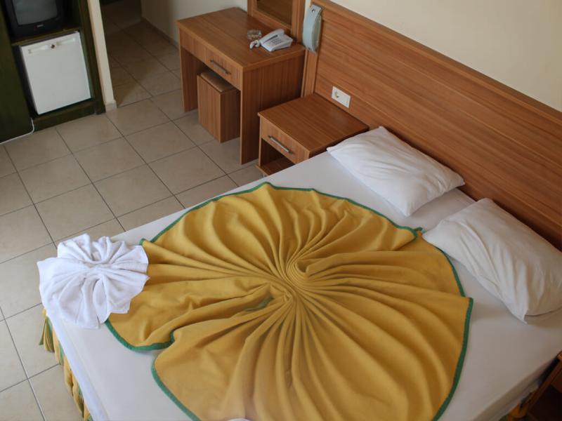 Elit Garden Hotel