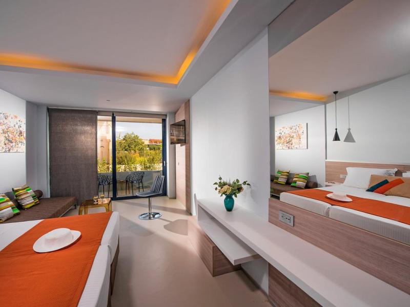 Cooee Corissia Harmony Hotel