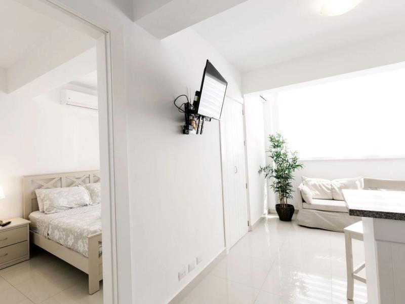 Ducassi Suites Beach Club & Spa Rooftop Pool