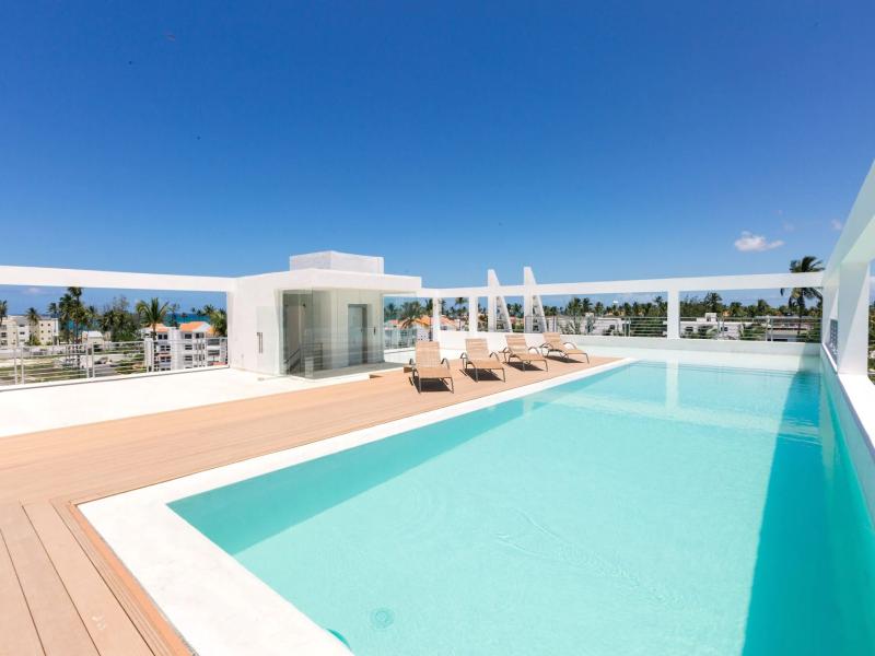 Ducassi Suites Beach Club & Spa Rooftop Pool