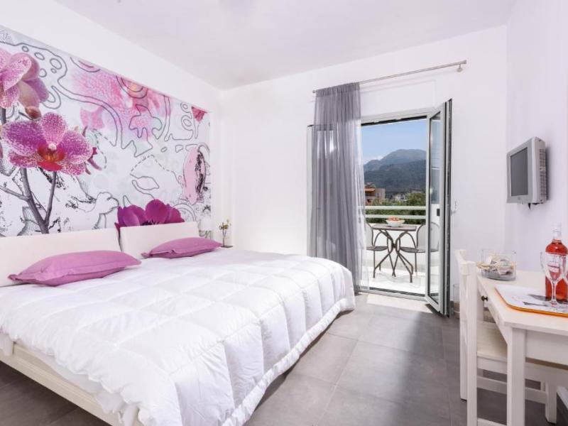 Angela Studios & Apartments