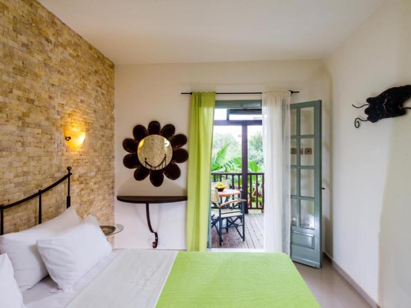 Angela Studios & Apartments