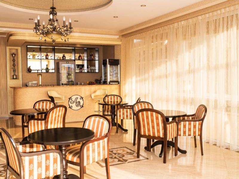 Лазурное Окно