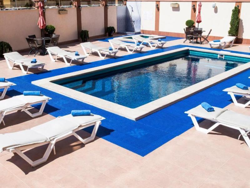 Лазурное Окно