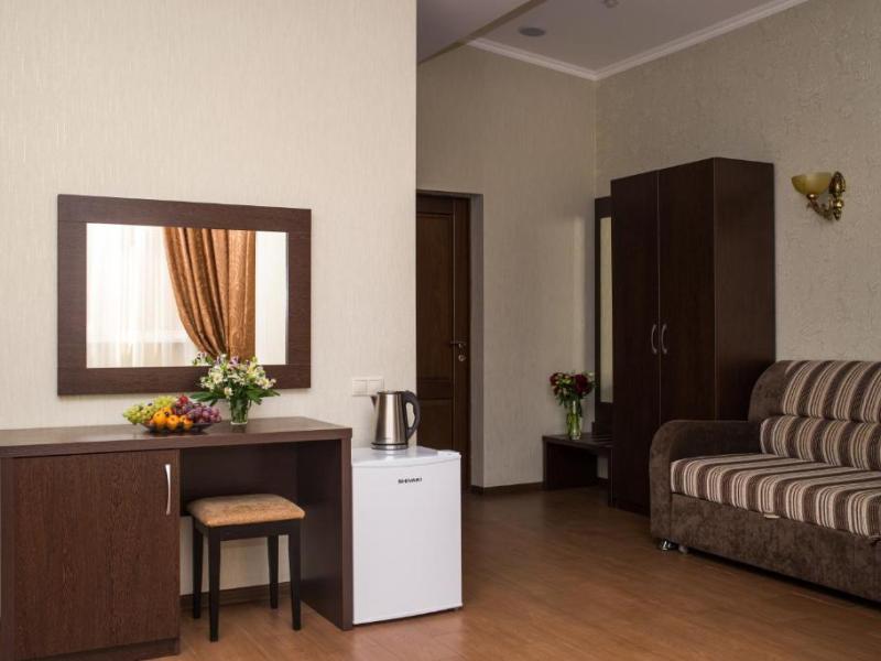 Лазурное Окно