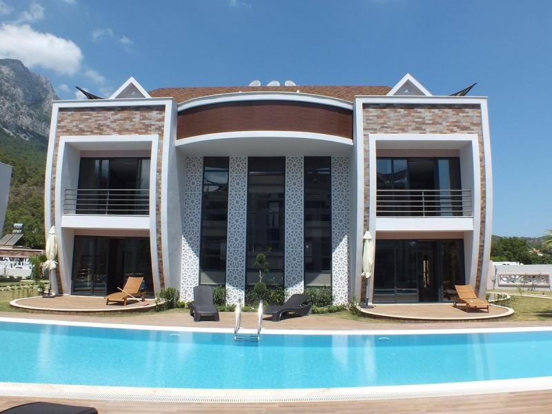 Hande Homes