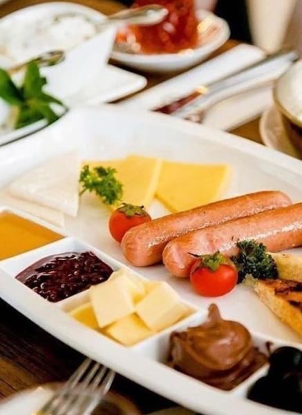 White Boutique Baku Hotel