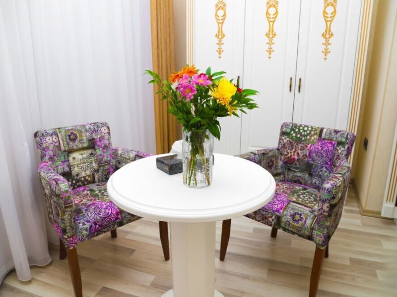 White Boutique Baku Hotel
