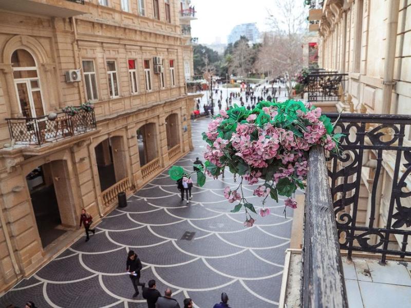 White Boutique Baku Hotel