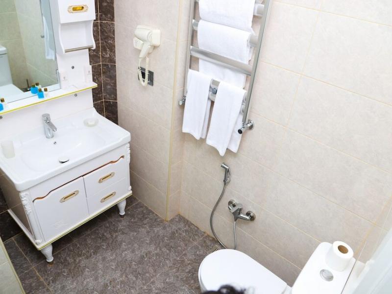 White Boutique Baku Hotel