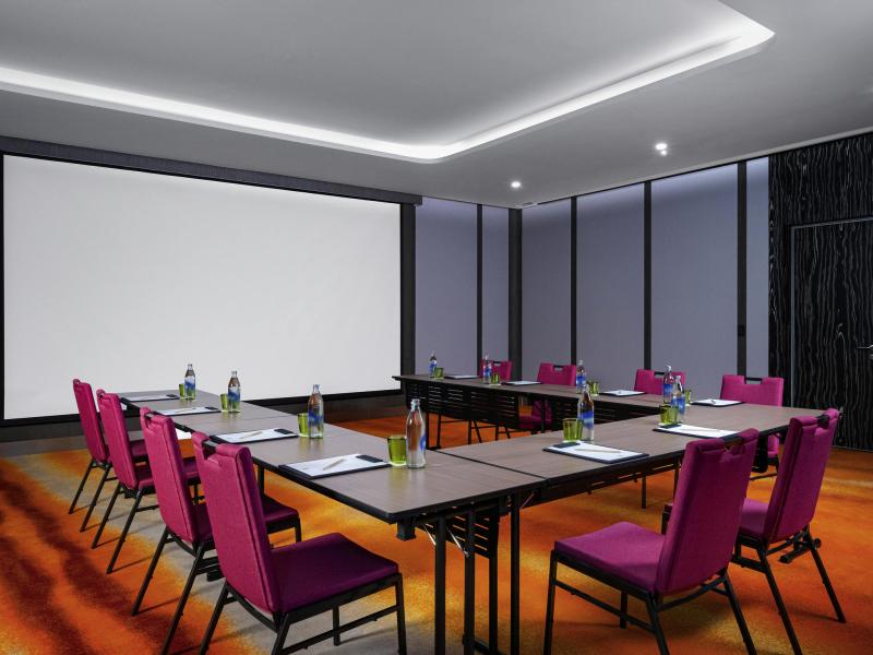 Ibis Styles Bangkok Silom