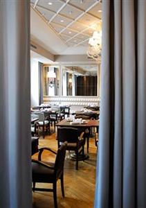 Ellington Hotel