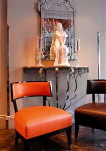 Ellington Hotel