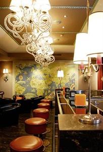 Ellington Hotel