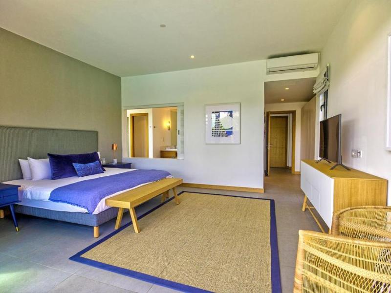 Mythic Suites & Villas