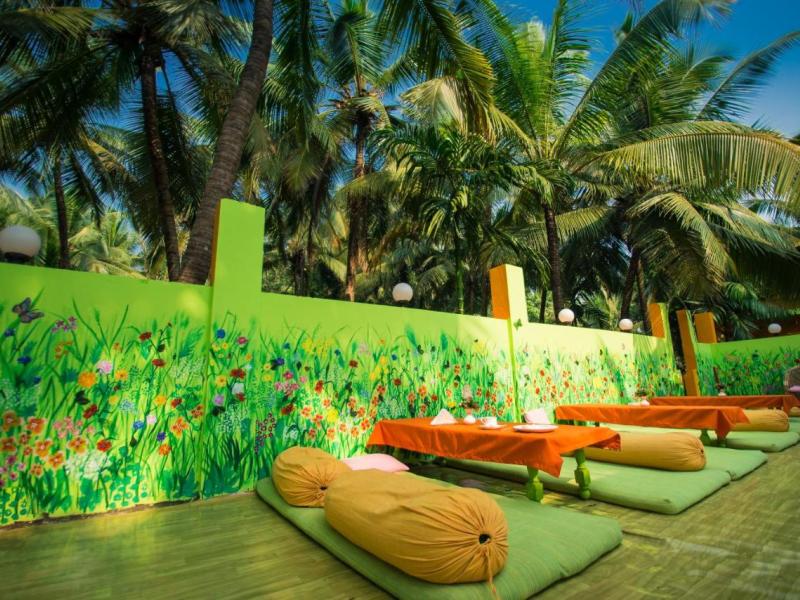 Orange Village (Morjim)