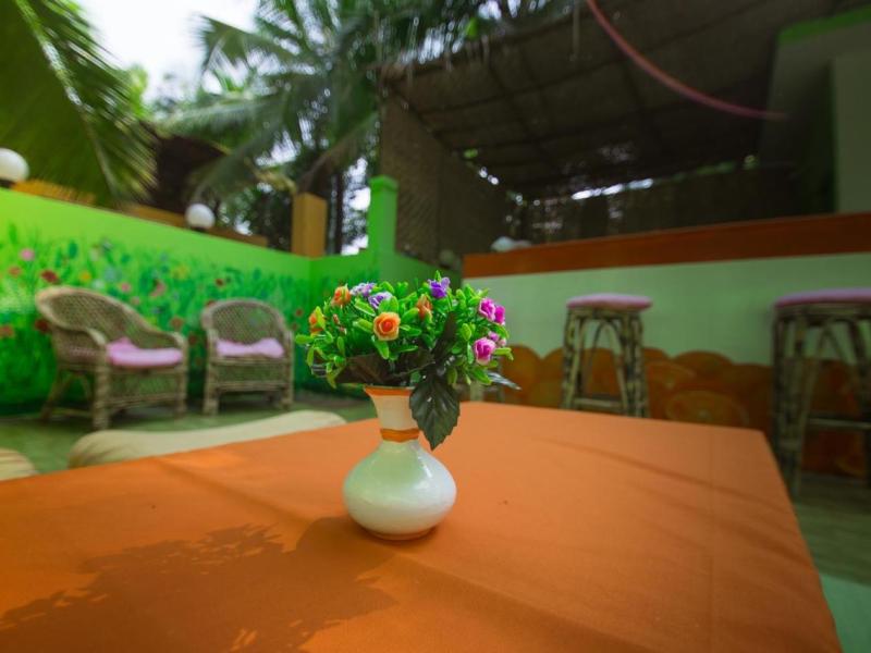 Orange Village (Morjim)