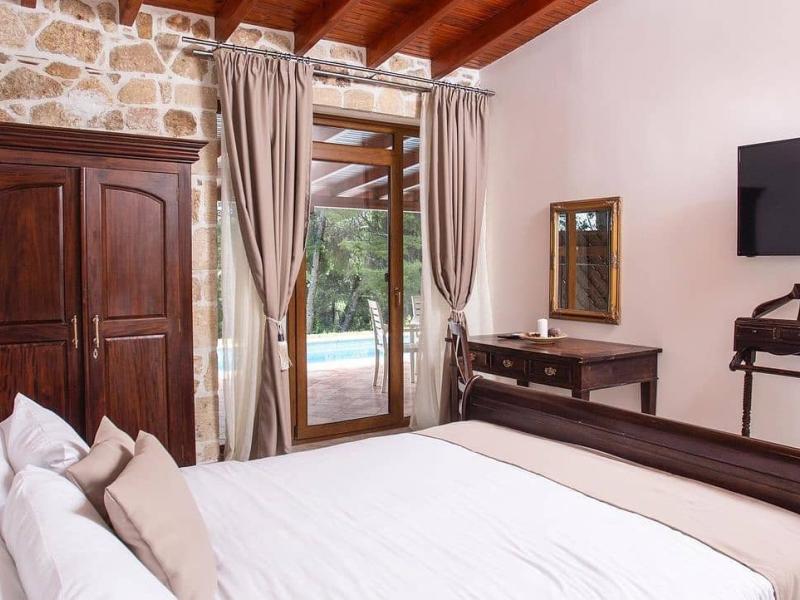 Alia Palace Luxury Hotel & Villas