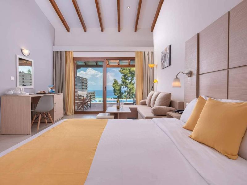 Alia Palace Luxury Hotel & Villas