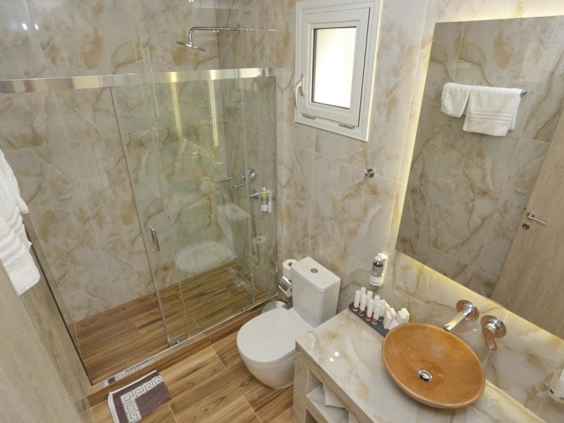 Alia Palace Luxury Hotel & Villas