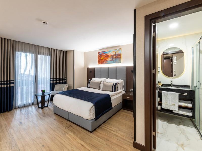 Aprilis Plus Hotel