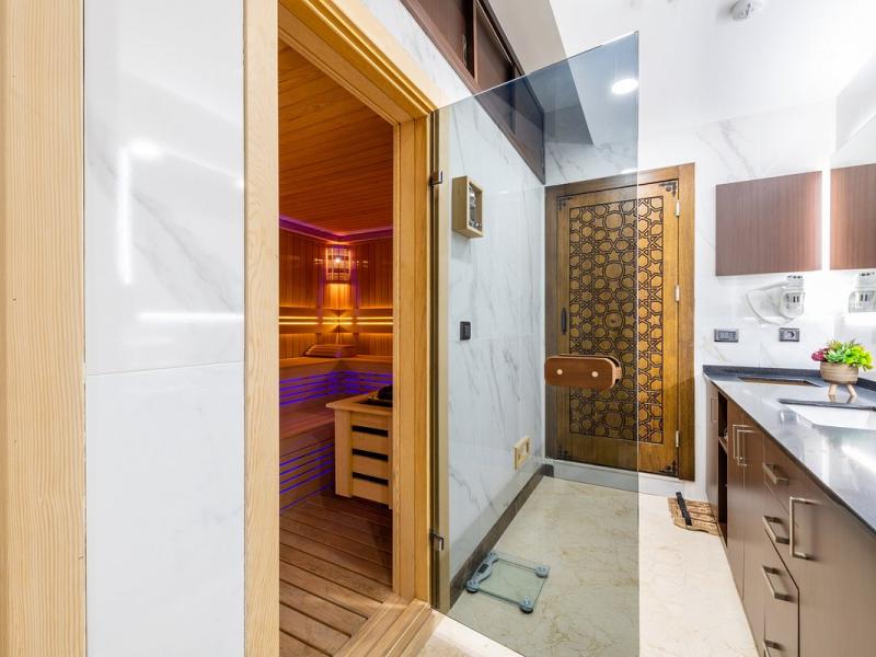Aprilis Plus Hotel