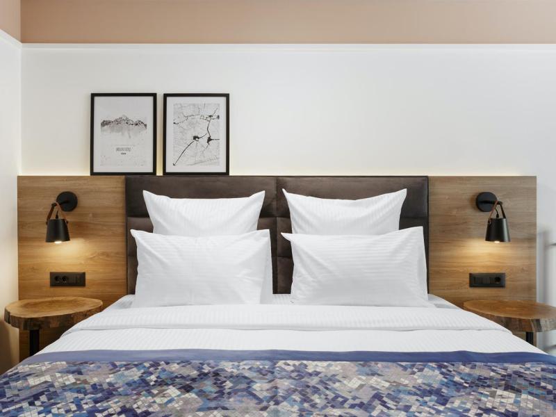 Country Hills Resort