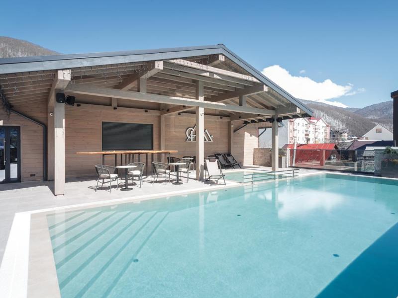 Country Hills Resort