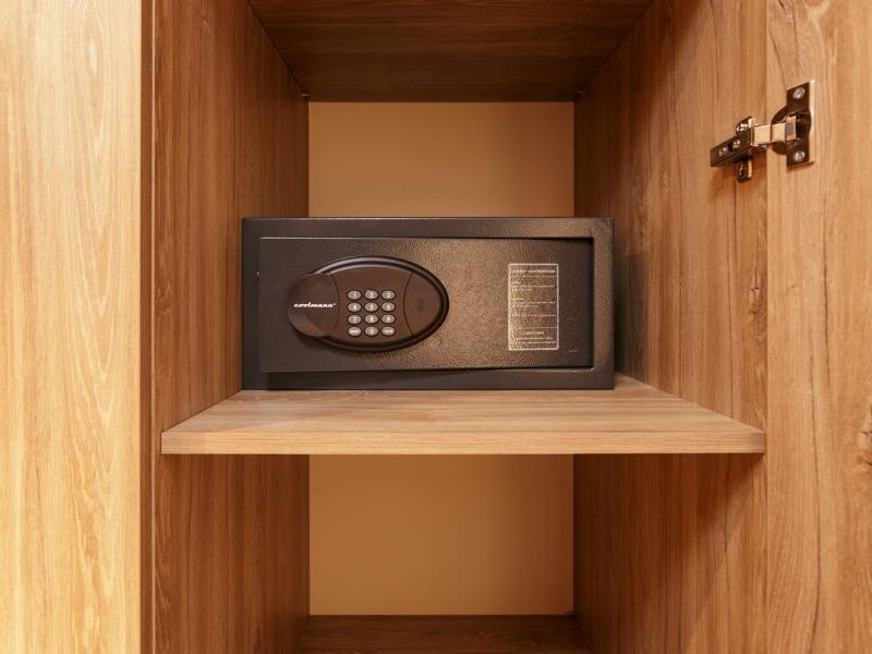 Country Hills Resort