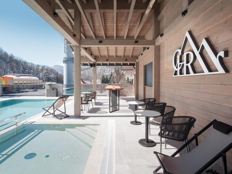 Country Hills Resort