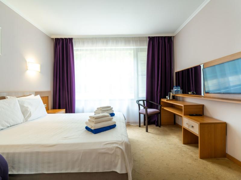 Грейс Небуг Калипсо