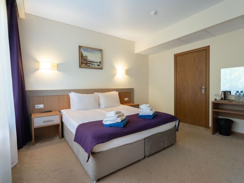 Грейс Небуг Калипсо